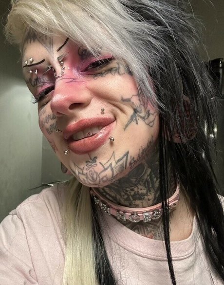 FaceTatMami porn model img