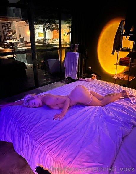 christivovk nude pornstar sexy img