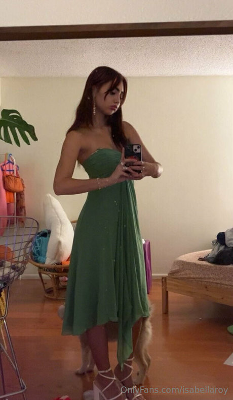 isabellaroy model naked pictures