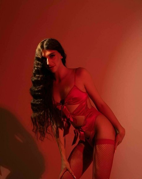 theginadivine naked actress archive
