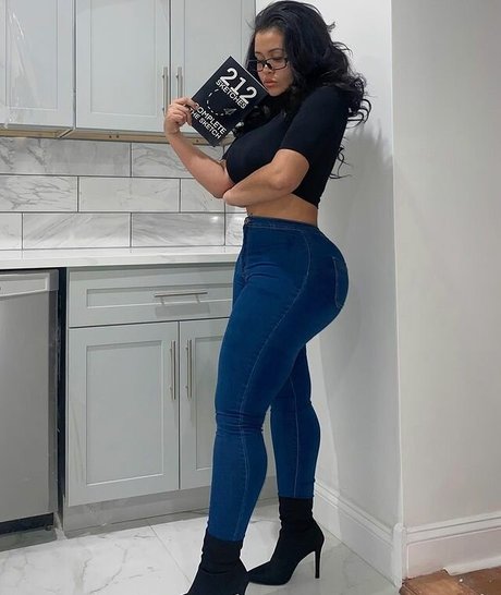 Roxsana Diaz free actress archive