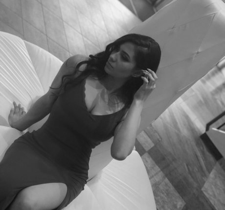 Marisa G exclusive model picture