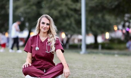 Emilee Atchley free star gallery