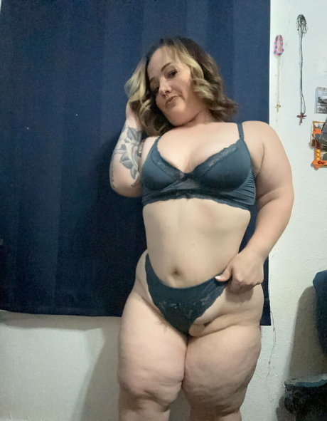 tineeboo model high quality pictures