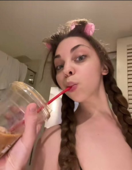 Thelizasayss star sexy image