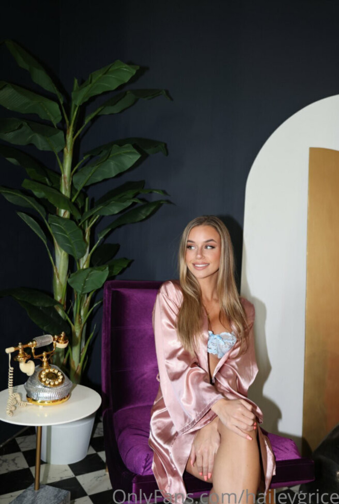 Ha1ley Gr1c3 pornstar erotic pictures