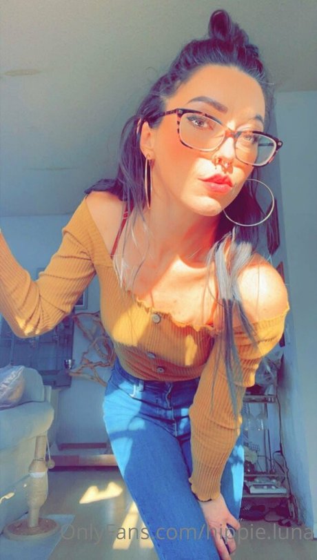 hippie luna free model pics