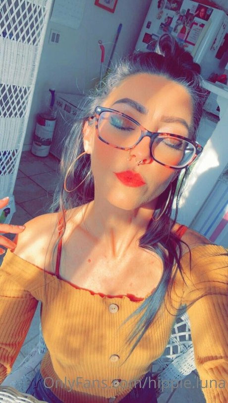 hippie luna pornstar xxx image