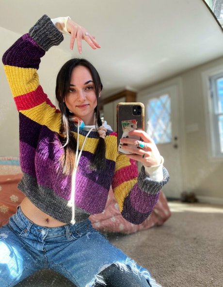 Emma Lilly porn star img