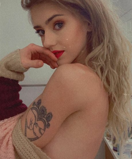 Abby After Dark sexy actress pic