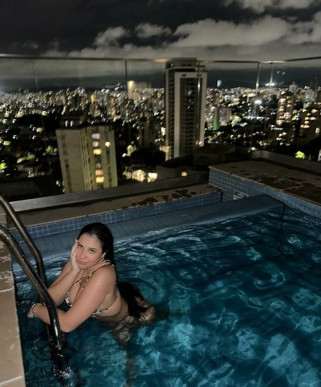 Cinthia Cruz perfect star img