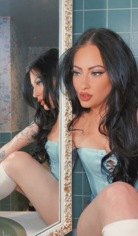 alexstitchins model xxx photo