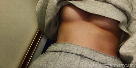 mushytushy model free photo