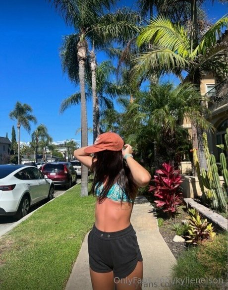 kylienelson xxx actress galleries