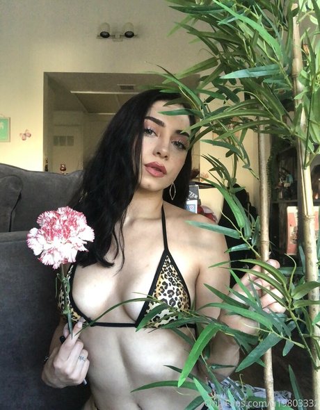 Sara Mariam model nice photos