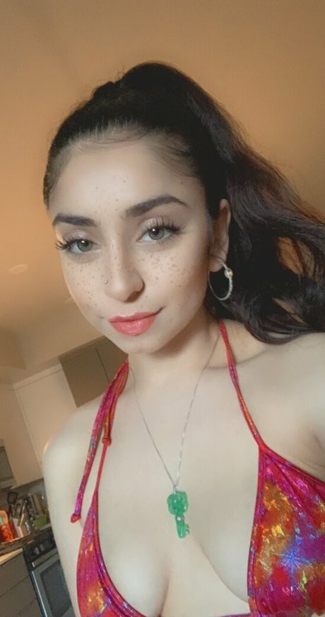 Sara Mariam model nice pics