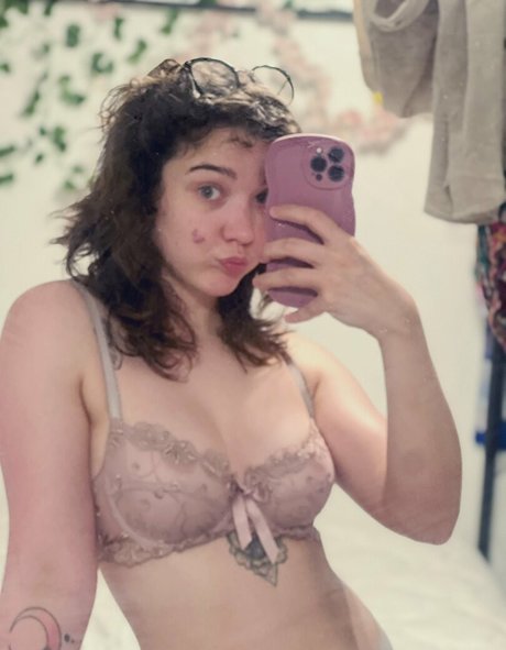 petite slut onlyfans beautiful nude img