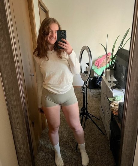 Adorablelilli pornstar exclusive picture