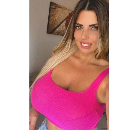 Anna Riano model naked images
