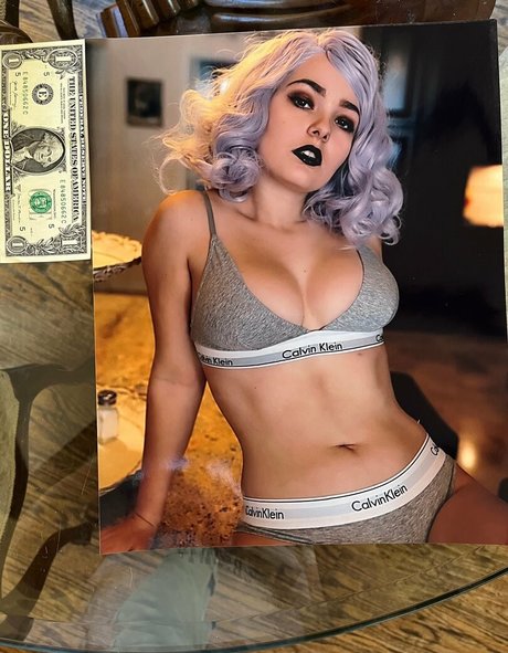 Mags IRL pornstar naked pic