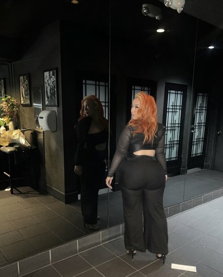 Sophialaurrren erotic star image