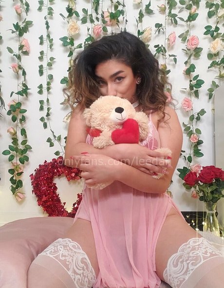 Leedah naked actress pic