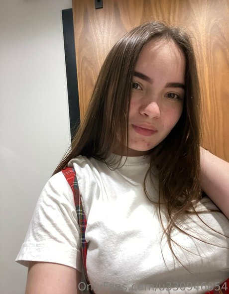 little margo model art gallery