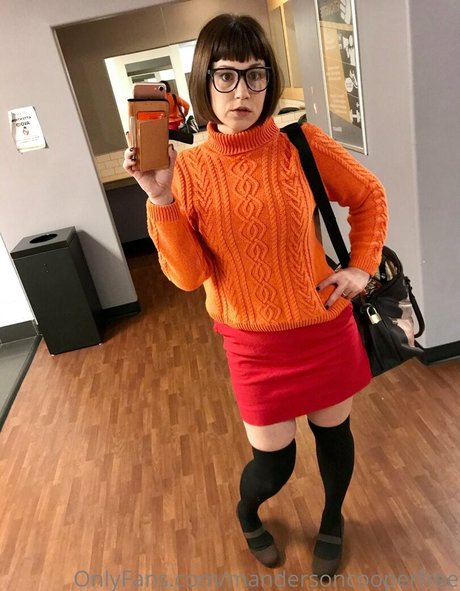 mandersoncooperfree pornographic model pics