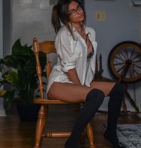 CJ Simon star naked picture