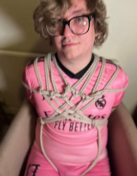 kaleb pornographic model pics