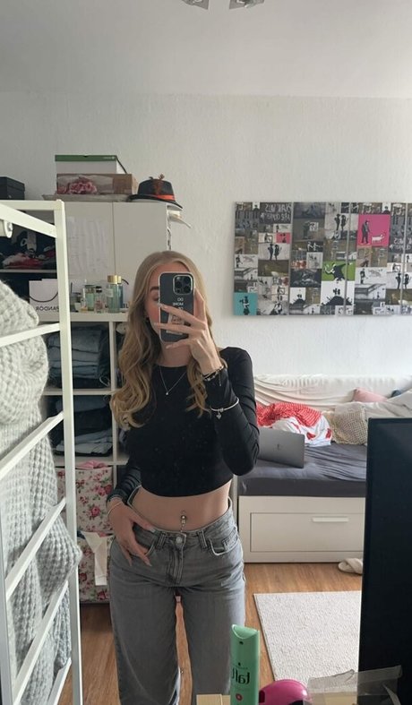 lenaahdl nude pornstar images