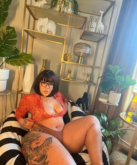 Scooby Doo nude model images