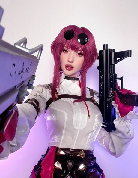 Xenon cos beautiful actress pic