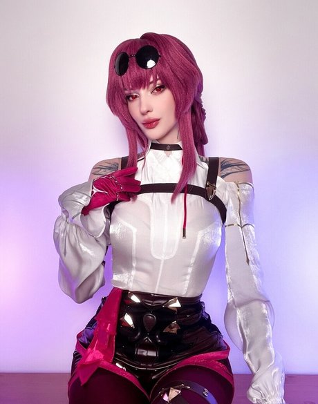 Xenon cos pretty actress picture