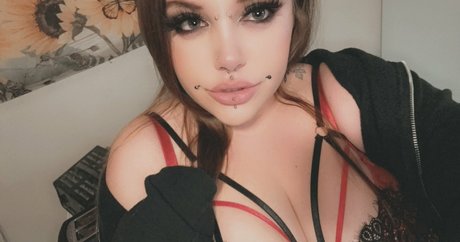 beautiful asian onlyfans erotic image