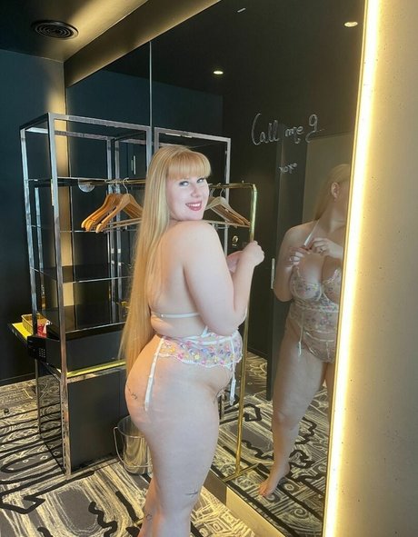 CaylaSnow perfect star gallery