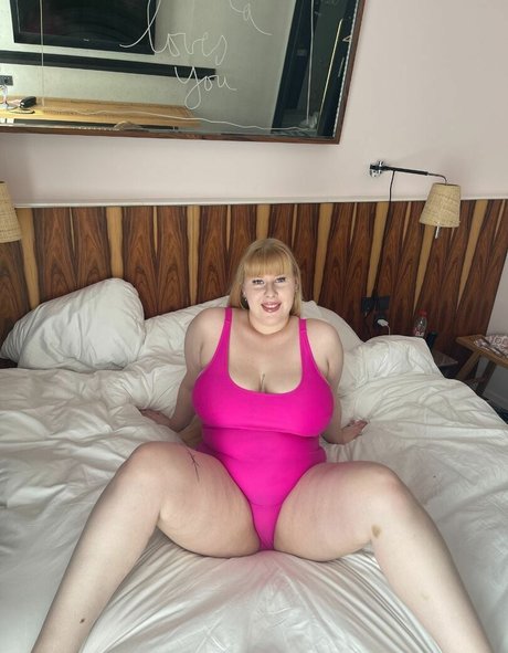 CaylaSnow sexy model pictures