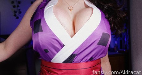 Akiracat pornstar pics