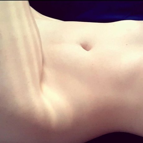Salunes secret nudes star photo