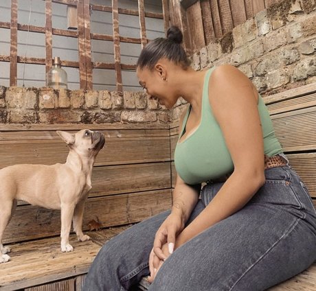 Mahalia star gallery