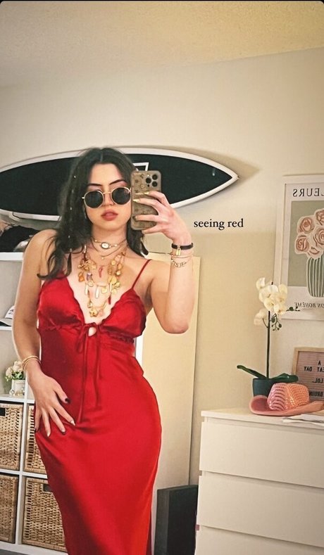Sophie Silva porn model images