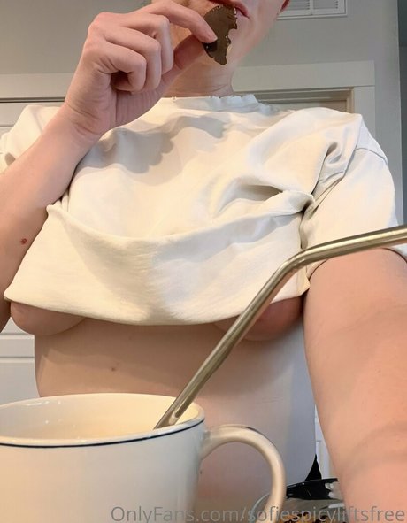 thetoplesstrainer top profile image
