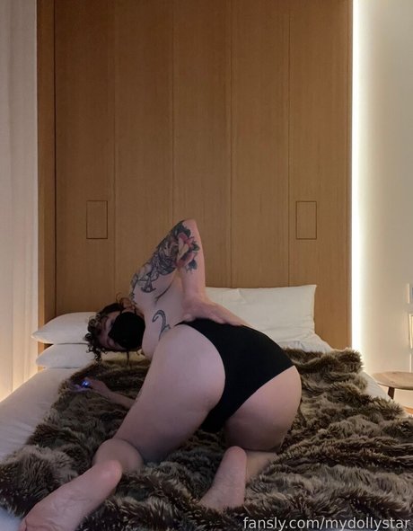 mydollystar nudes model img