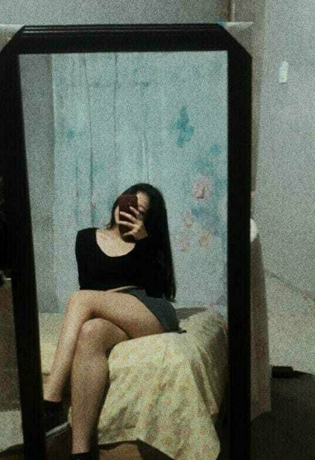 bexxirex model hot images