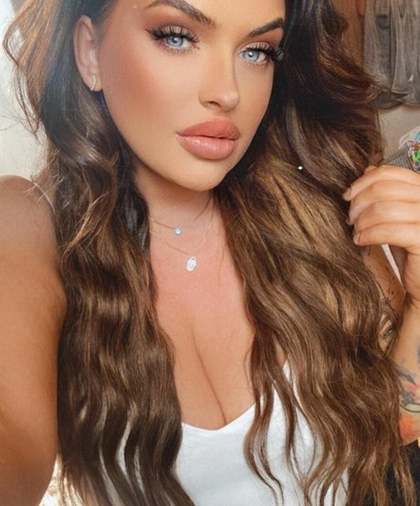 Aimee Nowell model sex gallery