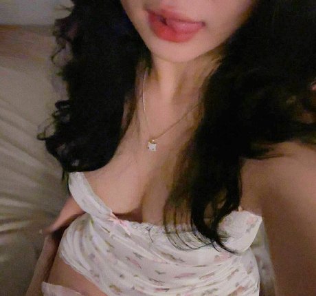 Htham455 beautiful model img