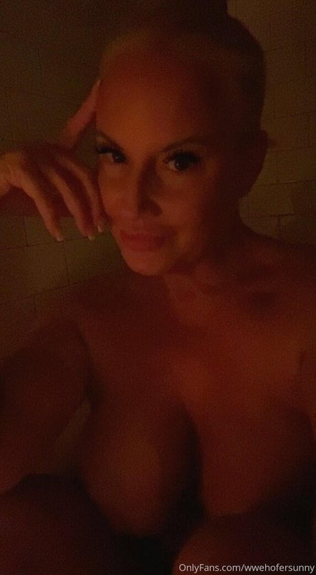 Tammy Sunny Sytch erotic star photo