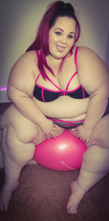 bubblybooty model xxx photo