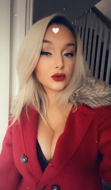 llannagg naked actress galleries