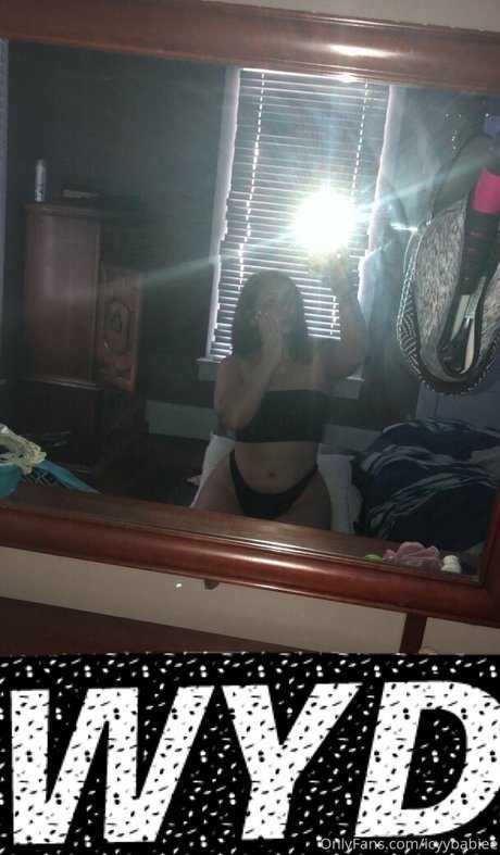 icyybabiee exclusive pornstar images